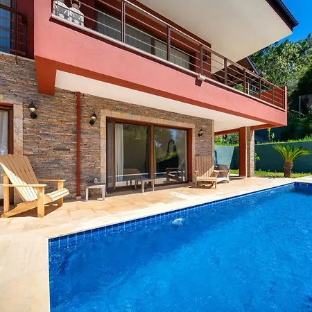 Luxury 4 Bedroom Villa With Pool * غوجيك