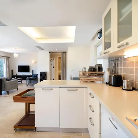 فيلة Luxury 4 Bedroom Villa With Pool *